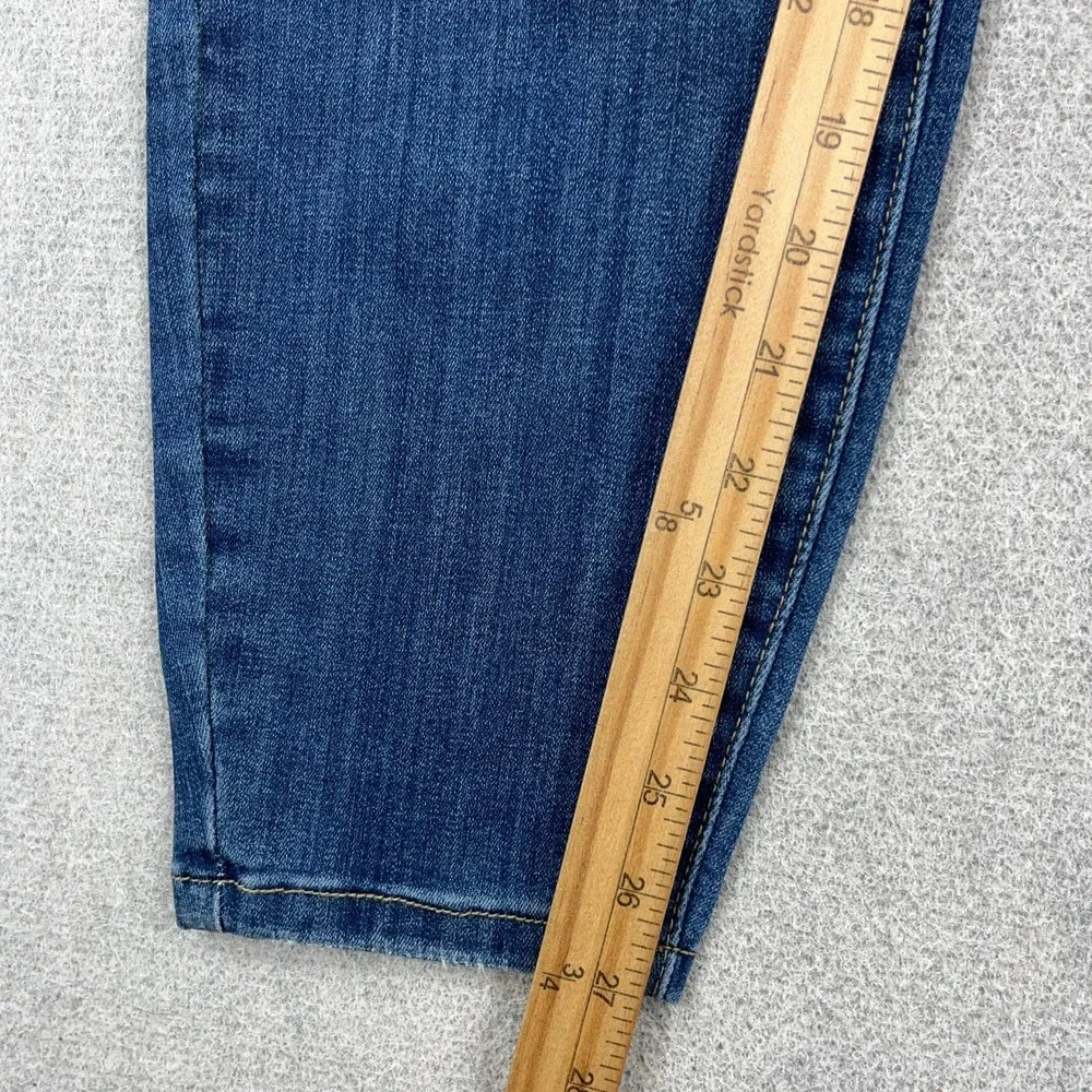 Judy Blue includes item